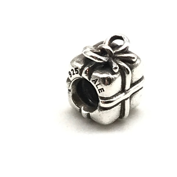 Pandora Retired Present Charm - Picture 2 of 5